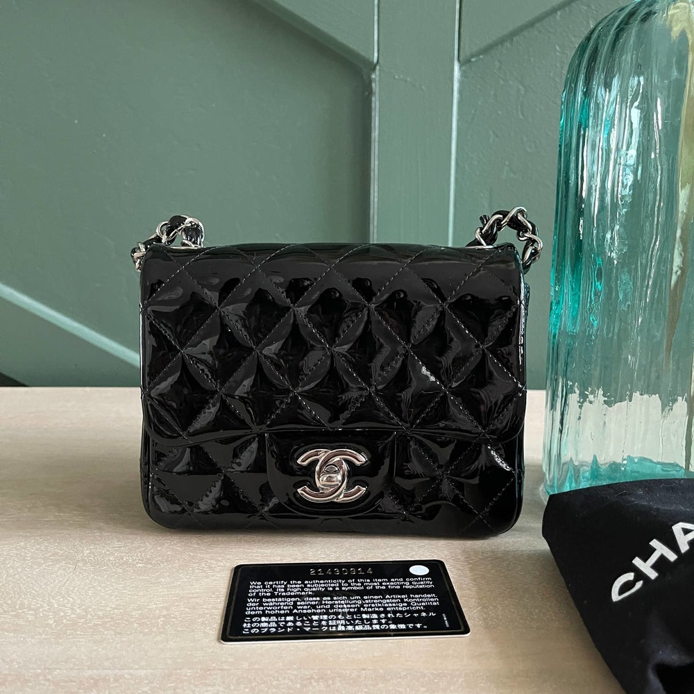 ❌SOLD❌EUC Chanel Classic Flap Mini Square Patent Black Silver HW Crossbody - Picture 1 of 16
